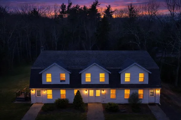 $749,900 | 949 Turnpike Road, New Ipswich, NH 03071