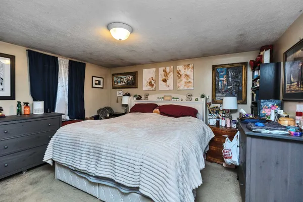 $749,900 | 949 Turnpike Road, New Ipswich, NH 03071