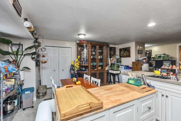 $749,900 | 949 Turnpike Road, New Ipswich, NH 03071