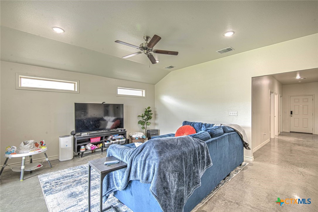810 Cilantro Road Temple, TX 76501 - Photo 5 of 27