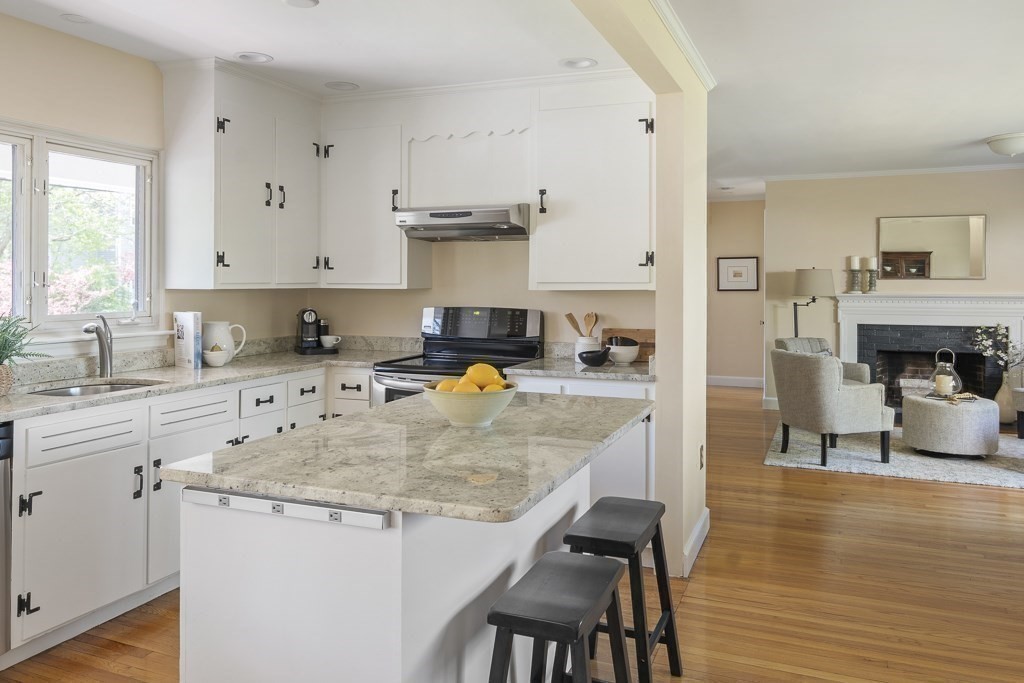 8 Sunset Road Winchester, MA 01890 - Photo 16 of 42