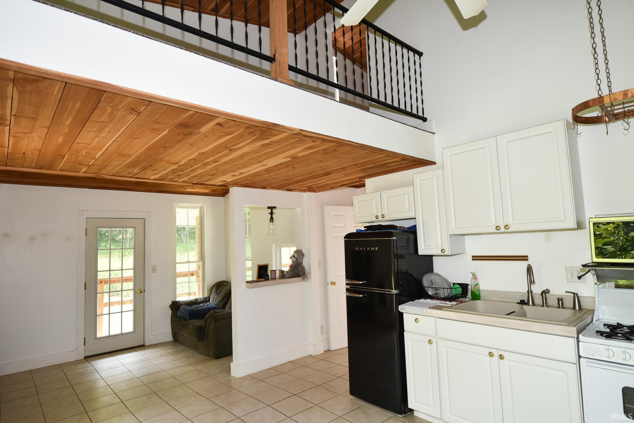 3452 Ore Branch Road Bloomfield, IN 47424 - Photo 11 of 32