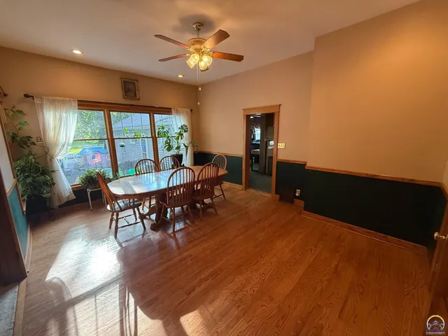 $275,000 | 1606 Northwest Lower Silver Lake Road, Topeka, KS 66608