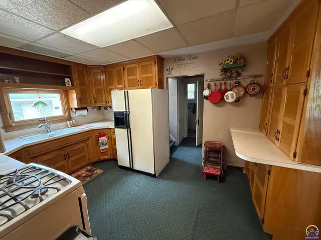 $275,000 | 1606 Northwest Lower Silver Lake Road, Topeka, KS 66608