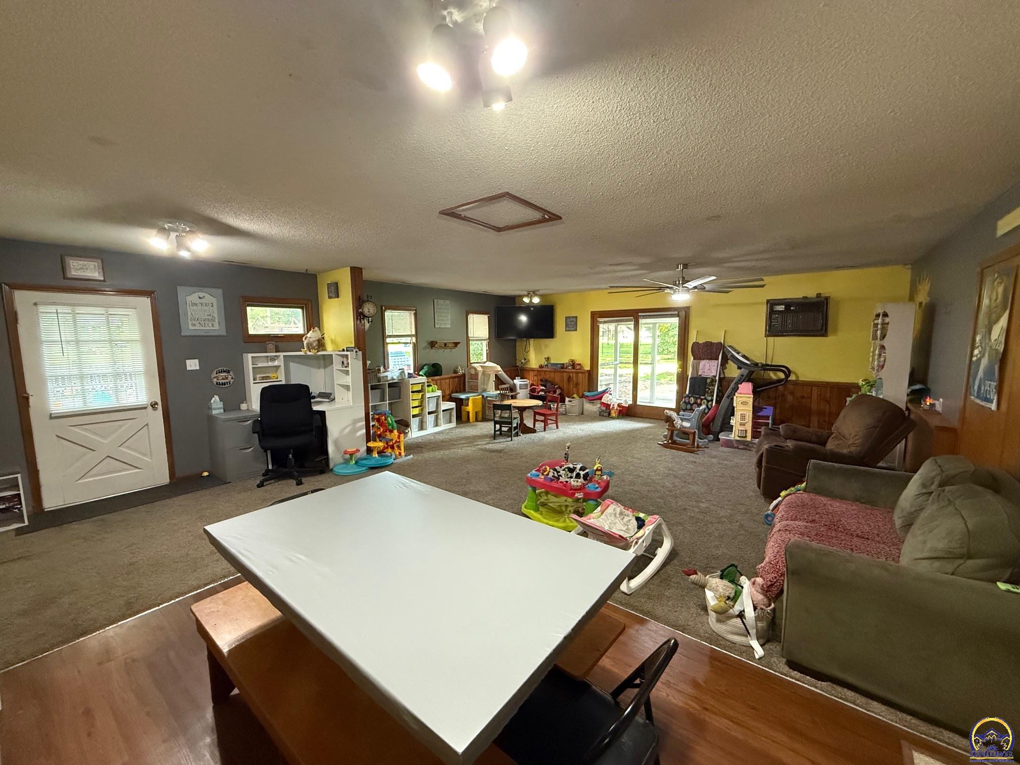 1606 Northwest Lower Silver Lake Road Topeka, KS 66608 - Photo 18 of 35