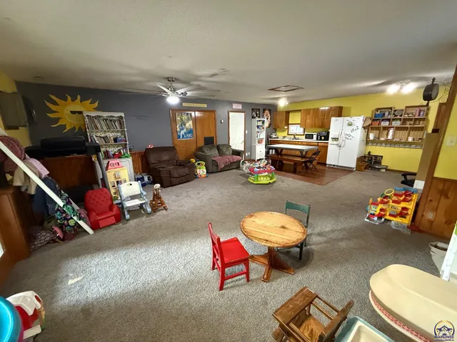 $275,000 | 1606 Northwest Lower Silver Lake Road, Topeka, KS 66608