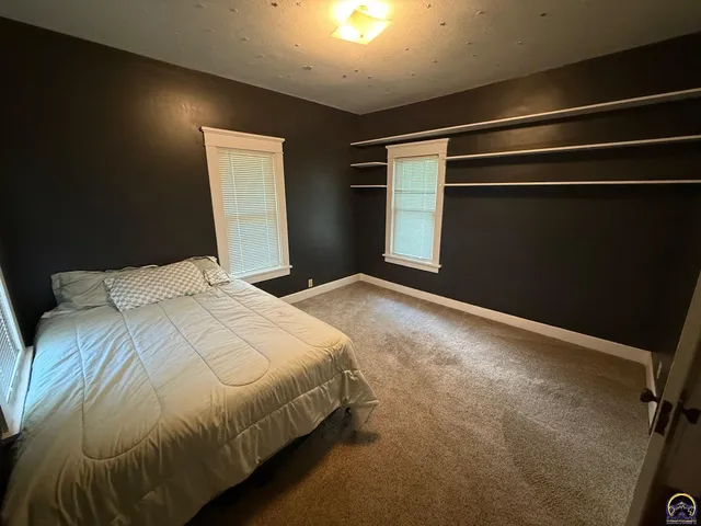 $275,000 | 1606 Northwest Lower Silver Lake Road, Topeka, KS 66608