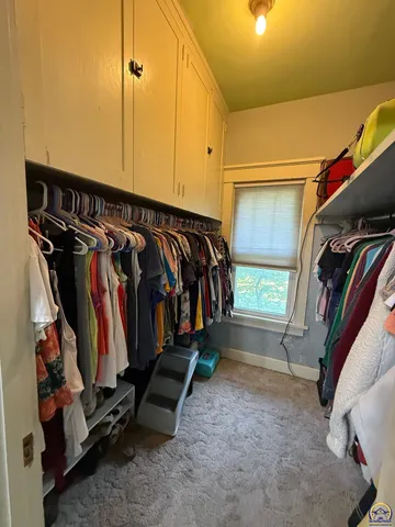 $275,000 | 1606 Northwest Lower Silver Lake Road, Topeka, KS 66608