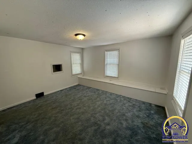 $275,000 | 1606 Northwest Lower Silver Lake Road, Topeka, KS 66608