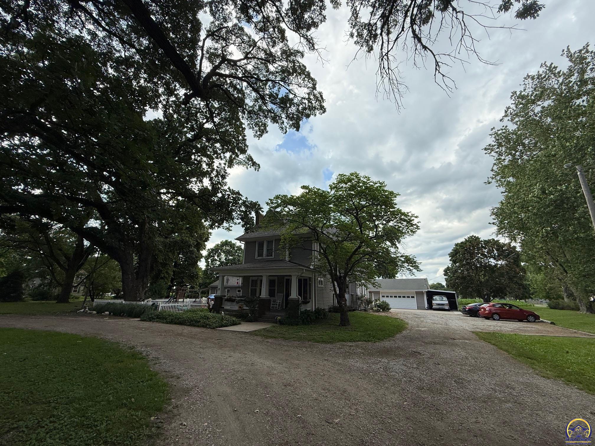 1606 Northwest Lower Silver Lake Road Topeka, KS 66608 - Photo 33 of 35