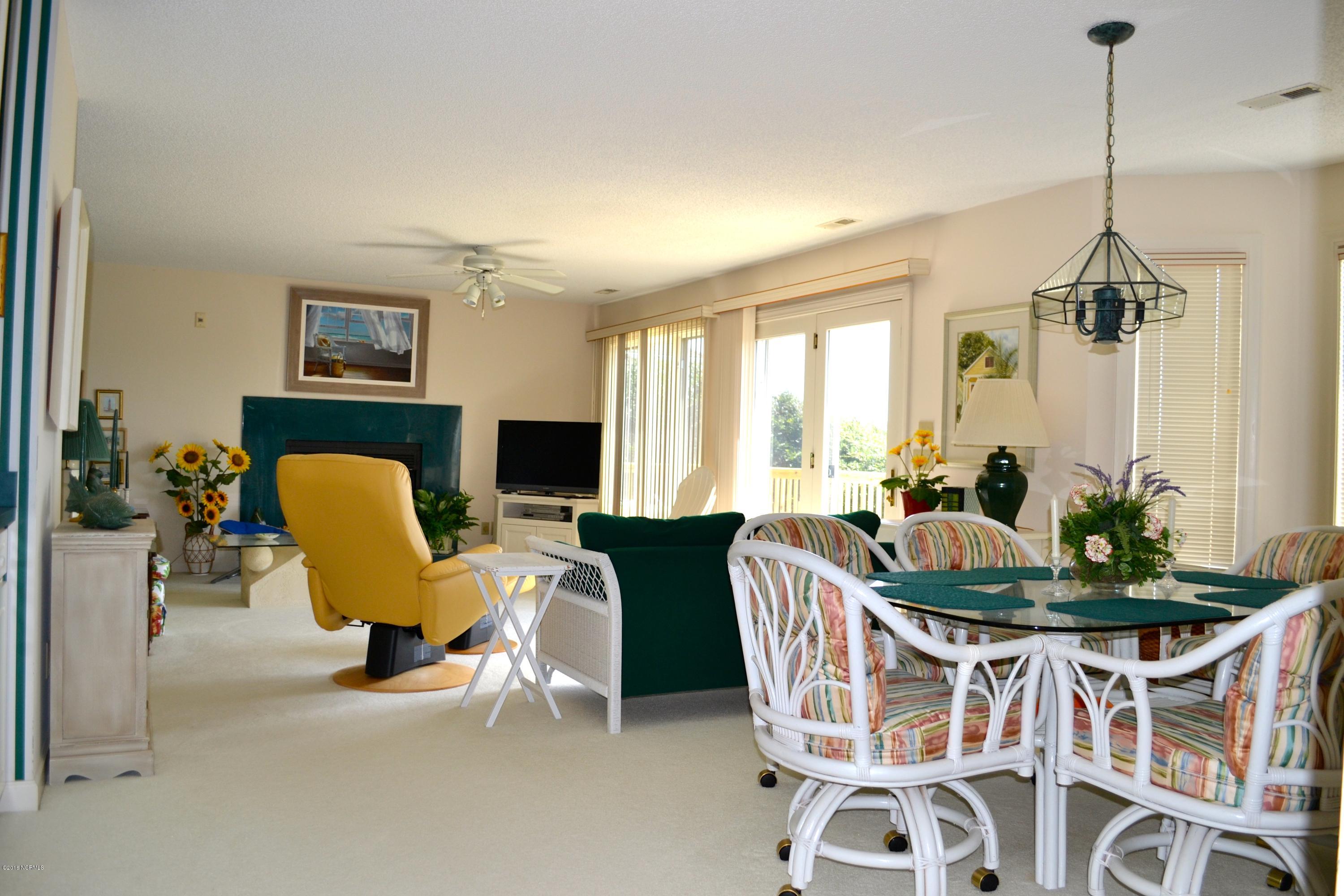 557 Coral Ridge Road Pine Knoll Shores, NC 28512 - Photo 12 of 31 DSC_0083