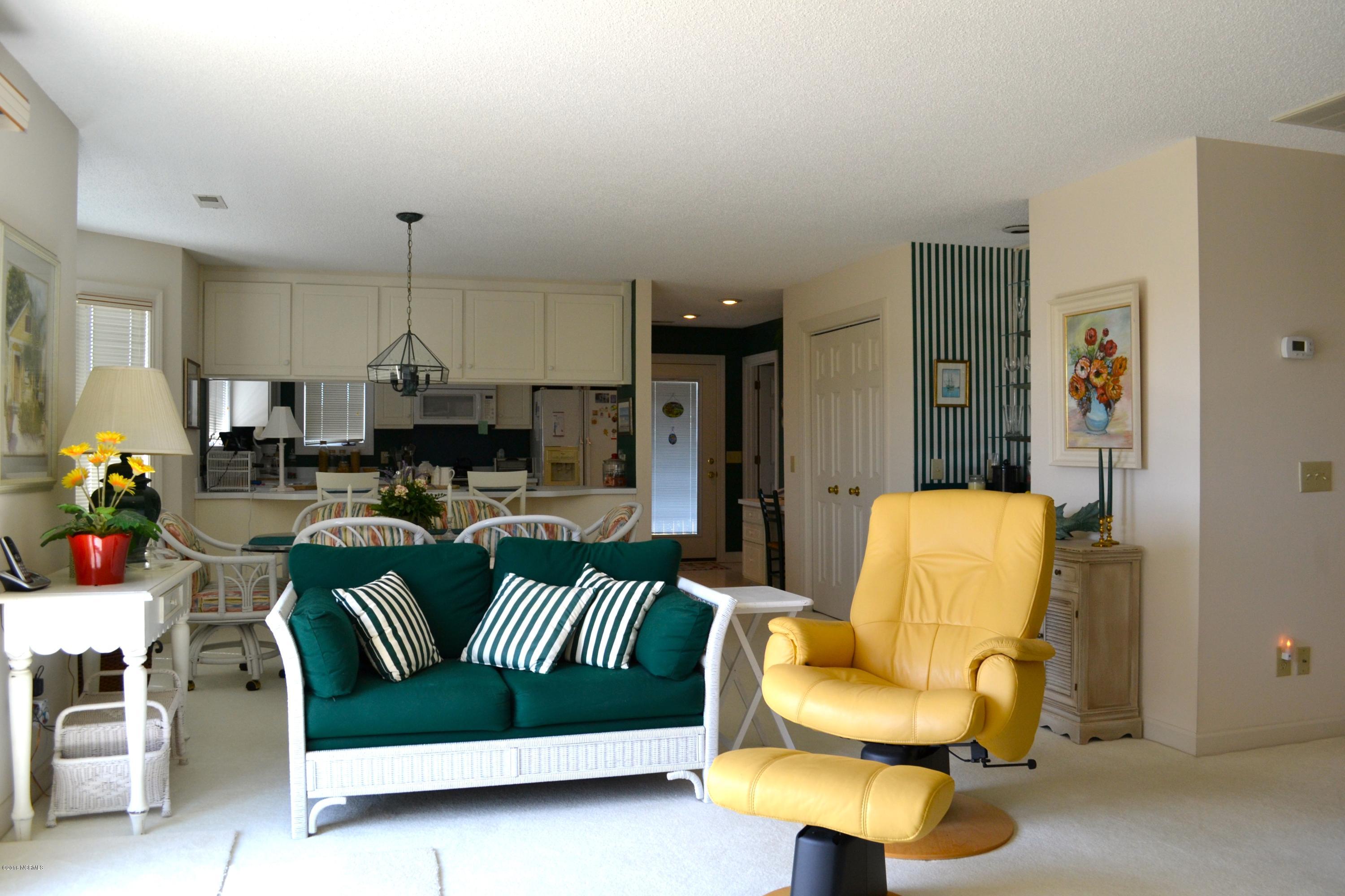 557 Coral Ridge Road Pine Knoll Shores, NC 28512 - Photo 15 of 31 DSC_0091