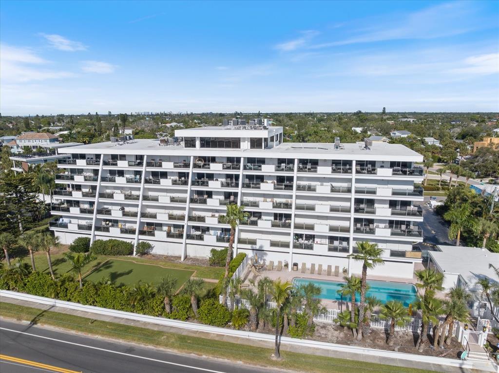 625 Beach Road, Unit 602 Sarasota, FL 34242 - Photo 9 of 65 Gallery Image 9