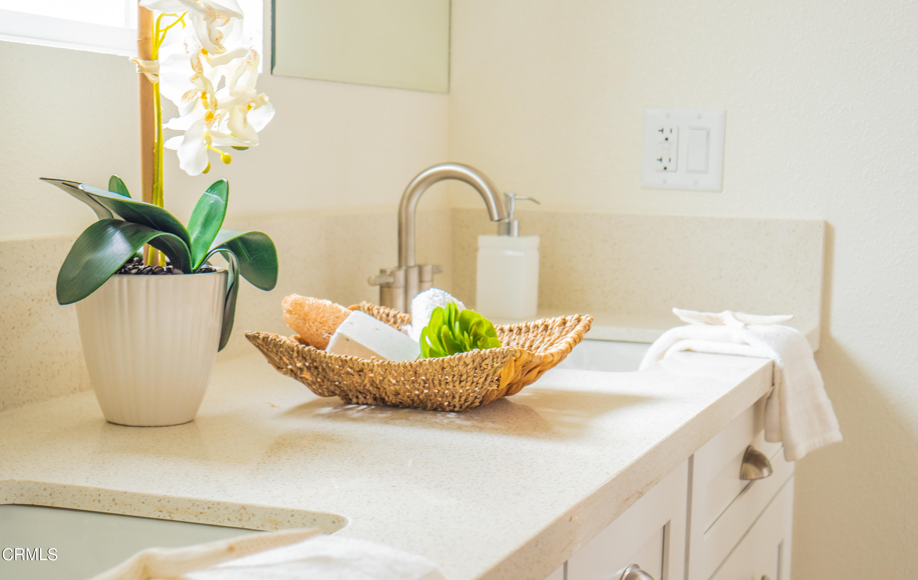 138 North H Street Oxnard, CA 93030 - Photo 36 of 64 P1211747