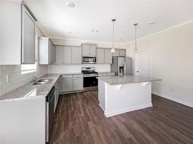 $2,500 | 6869 Lake Overlook Lane, Flowery Branch, GA 30542