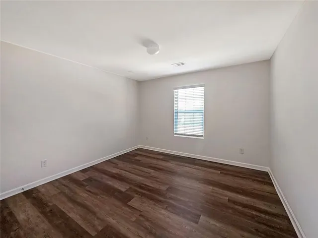 $2,500 | 6869 Lake Overlook Lane, Flowery Branch, GA 30542