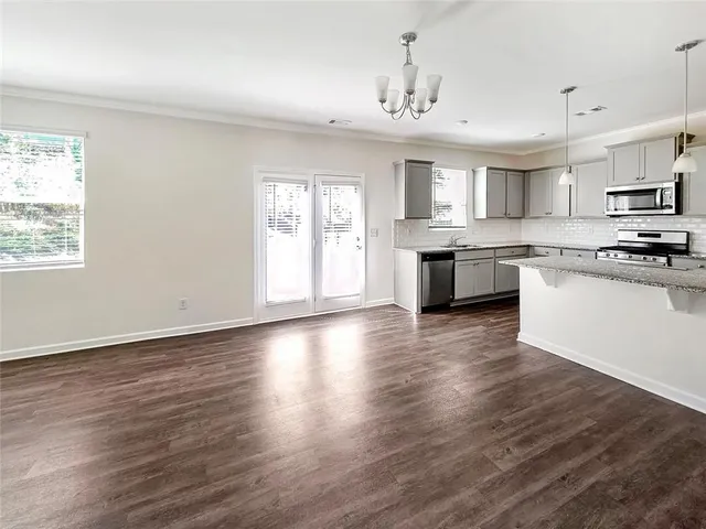 $2,500 | 6869 Lake Overlook Lane, Flowery Branch, GA 30542