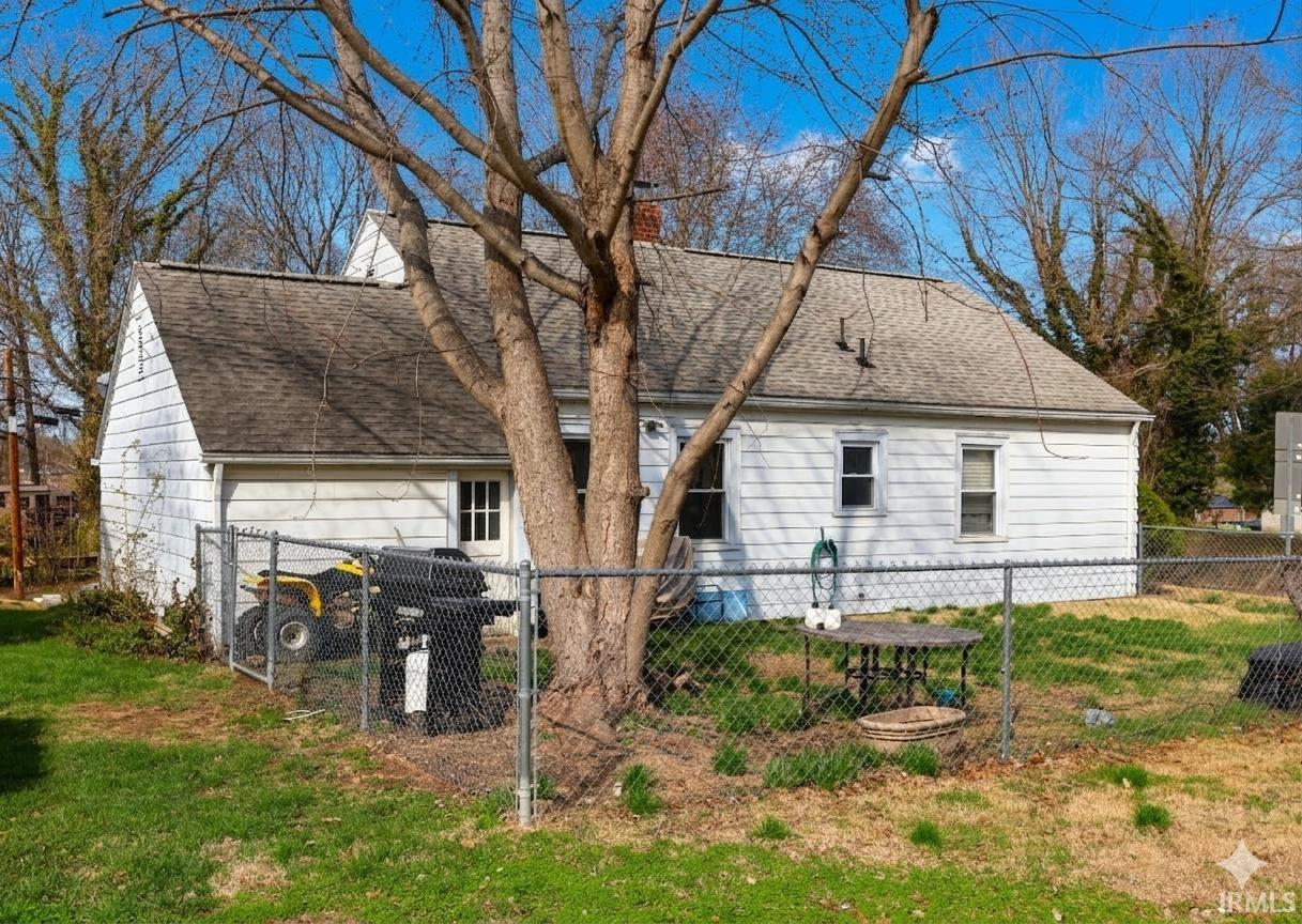 415 East William Street Washington, IN 47501 - Photo 24 of 25