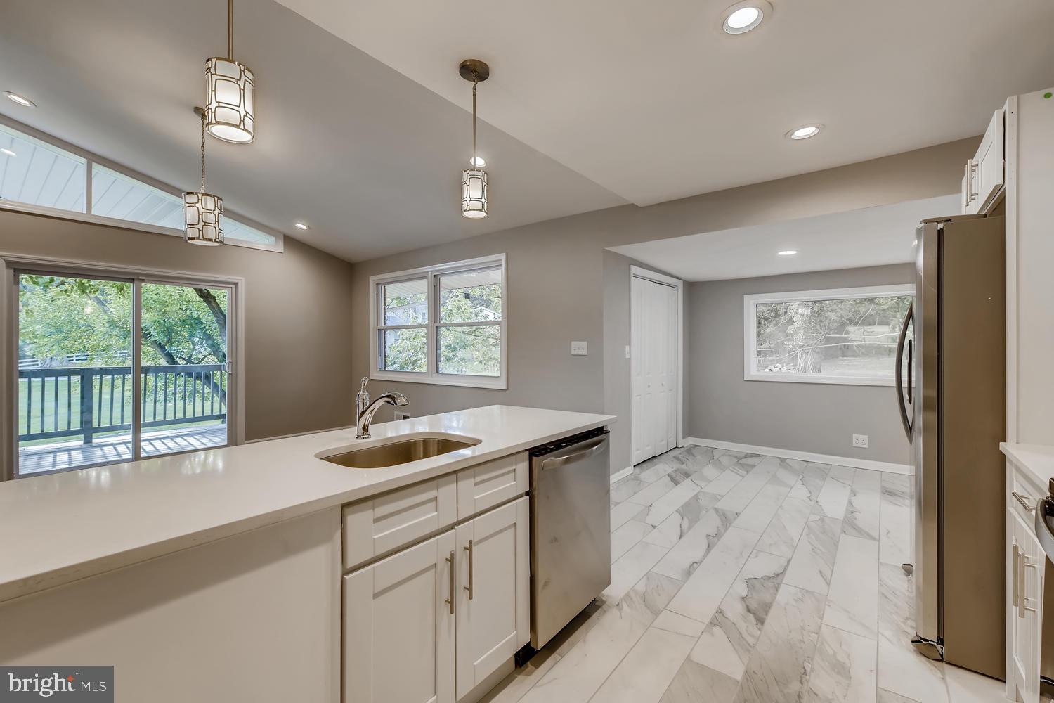 3902 Buckingham Road Pikesville, MD 21207 - Photo 11 of 25 Gallery Image 11