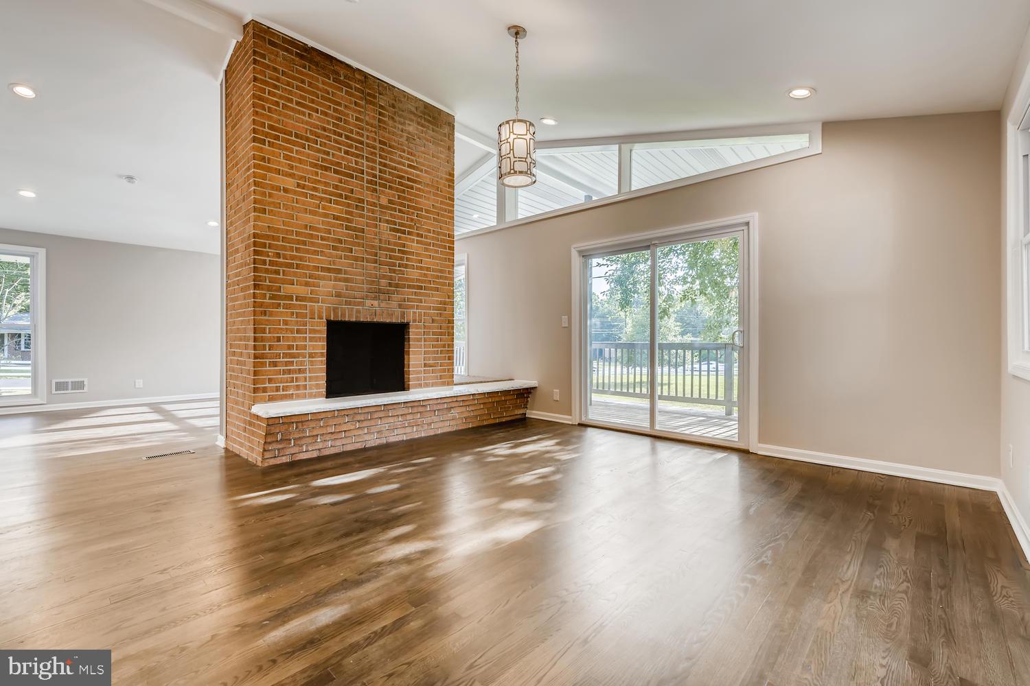 3902 Buckingham Road Pikesville, MD 21207 - Photo 6 of 25 Gallery Image 6