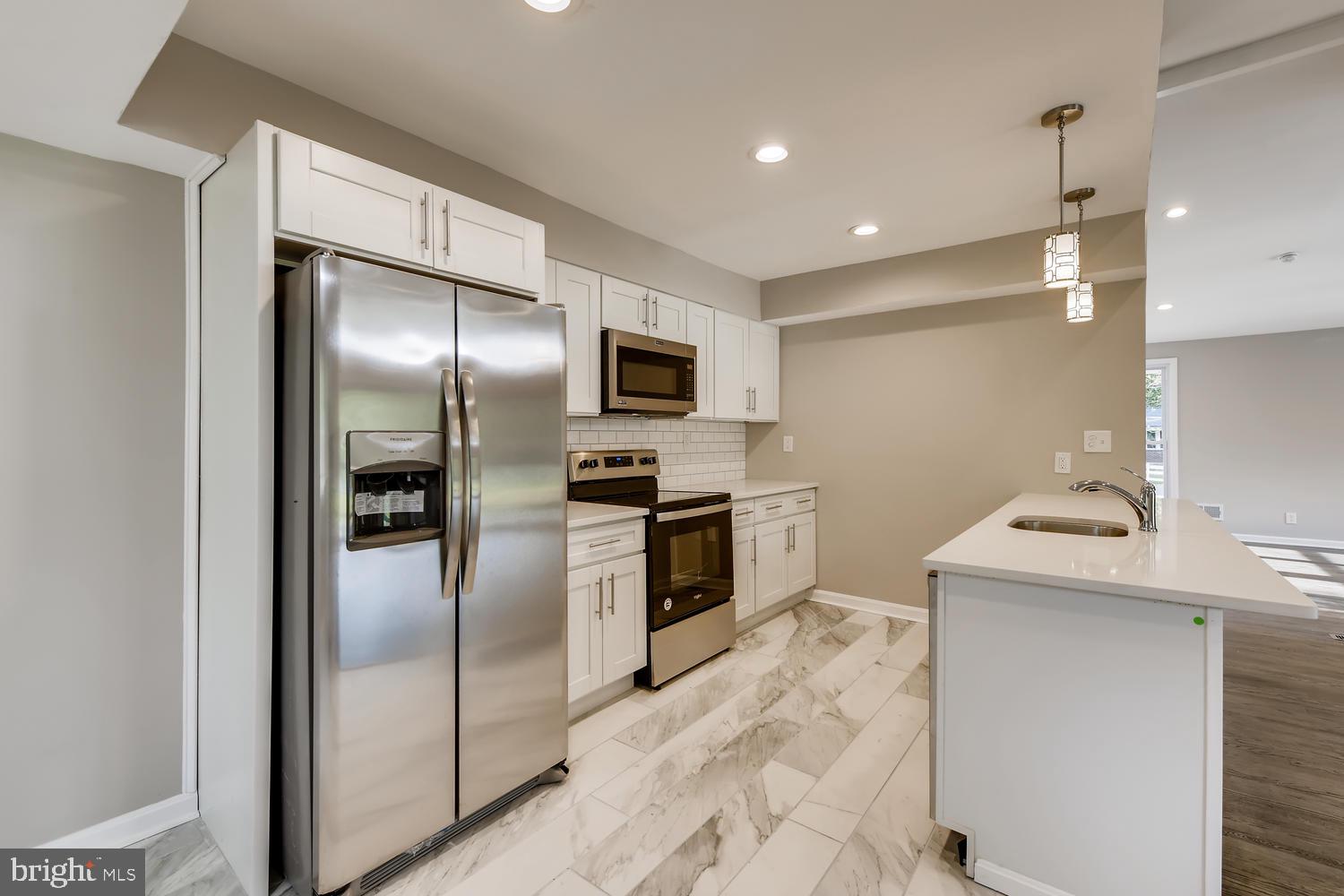 3902 Buckingham Road Pikesville, MD 21207 - Photo 8 of 25 Gallery Image 8