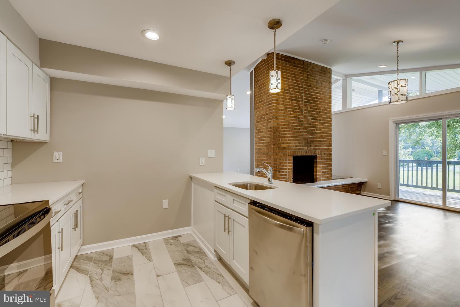 3902 Buckingham Road Pikesville, MD 21207 - Photo 9 of 25 Gallery Image 9