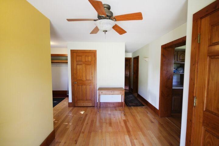 4407 Hollywood Road St. Joseph, MI 49085 - Photo 11 of 33 thumbnail