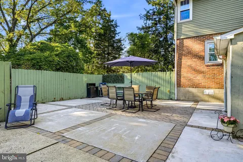 $699,000 | 267 West White Horse Pike, Berlin, NJ 08009