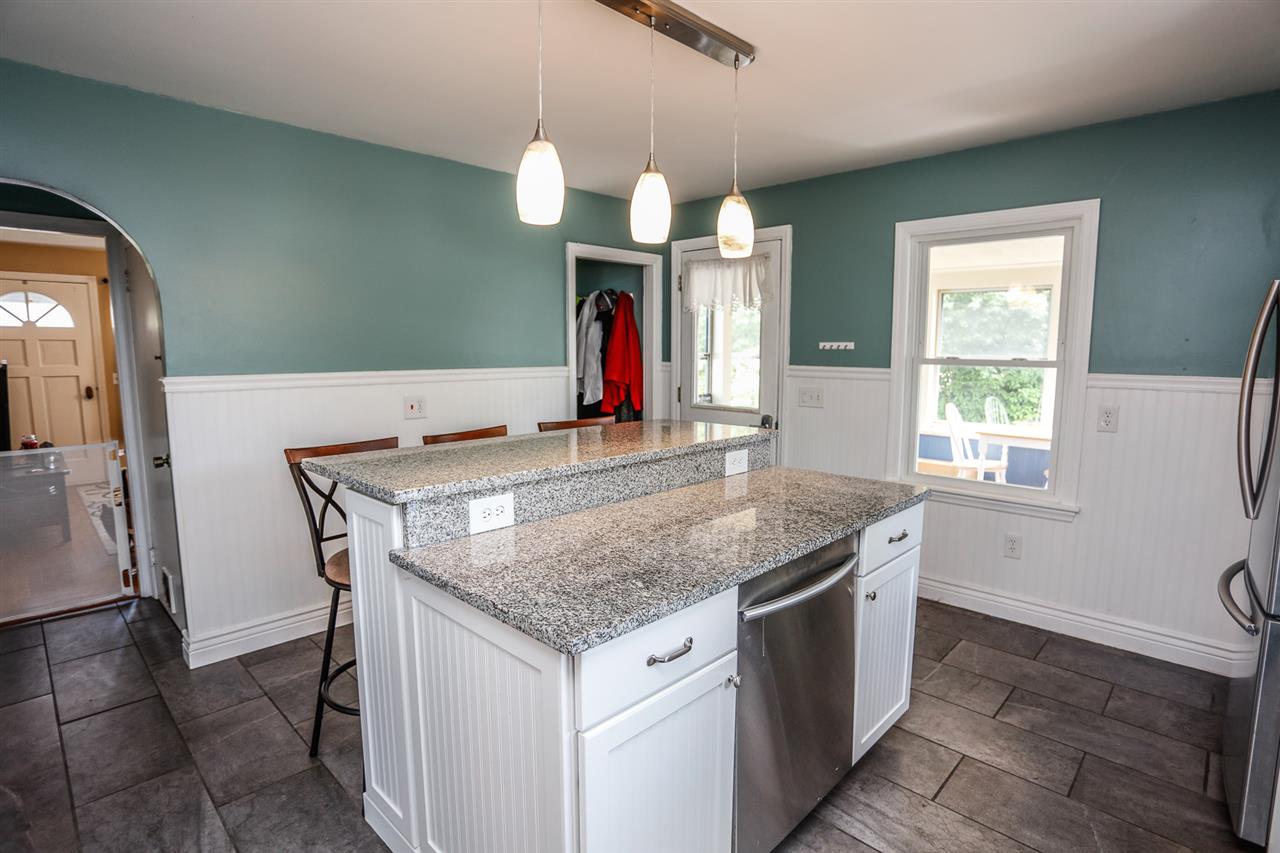 943 Cilley Road Manchester, NH 03103 - Photo 11 of 33