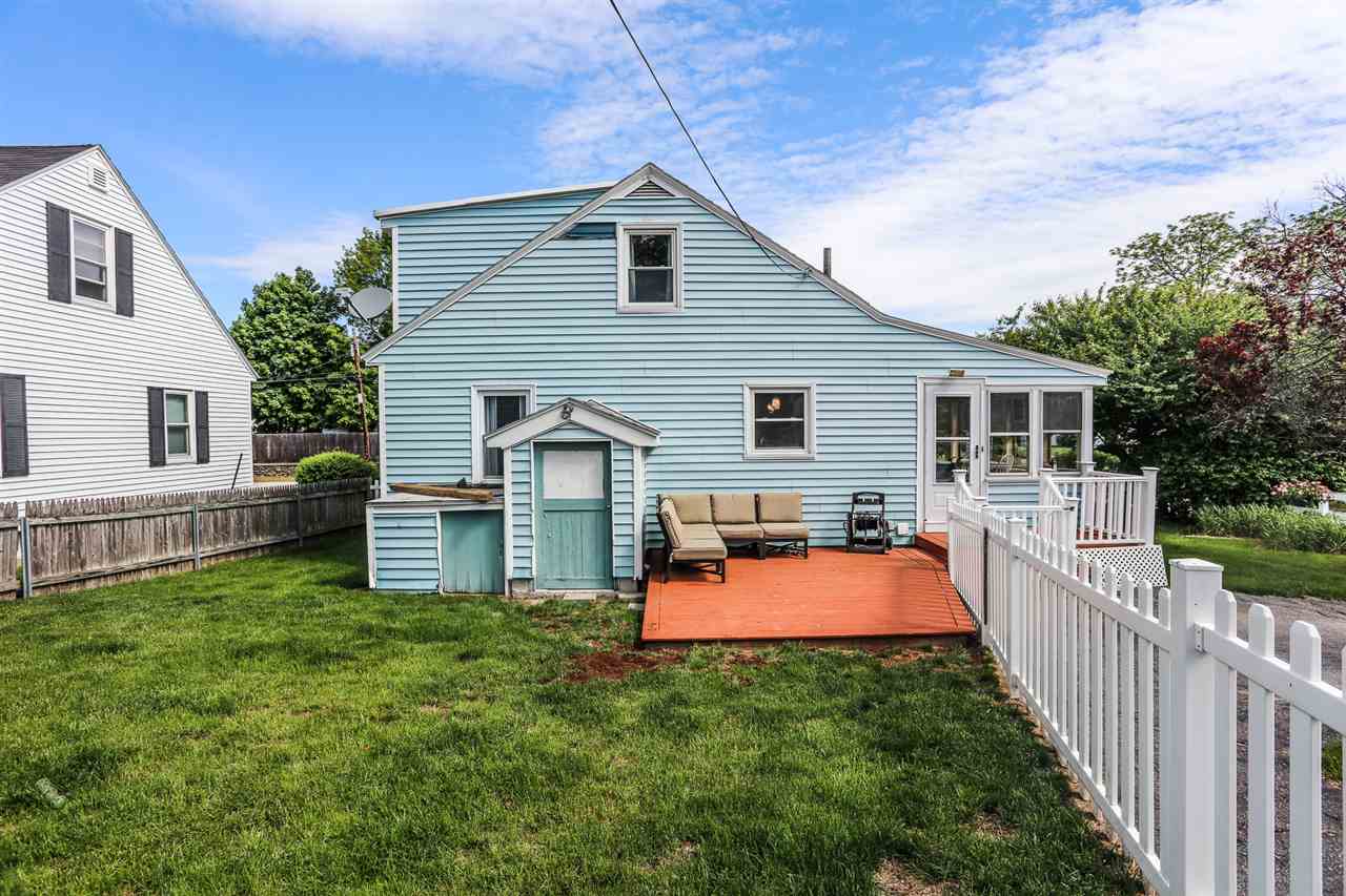 943 Cilley Road Manchester, NH 03103 - Photo 3 of 33