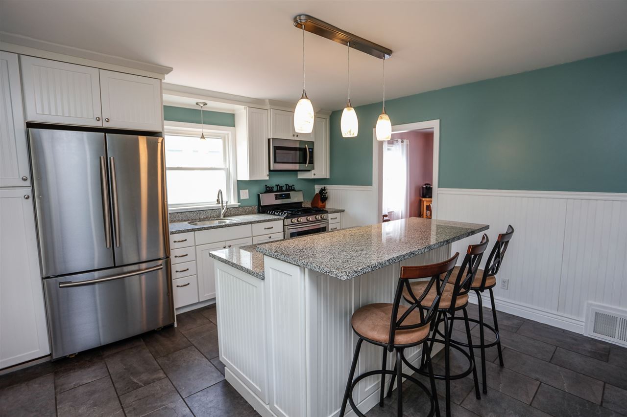 943 Cilley Road Manchester, NH 03103 - Photo 7 of 33