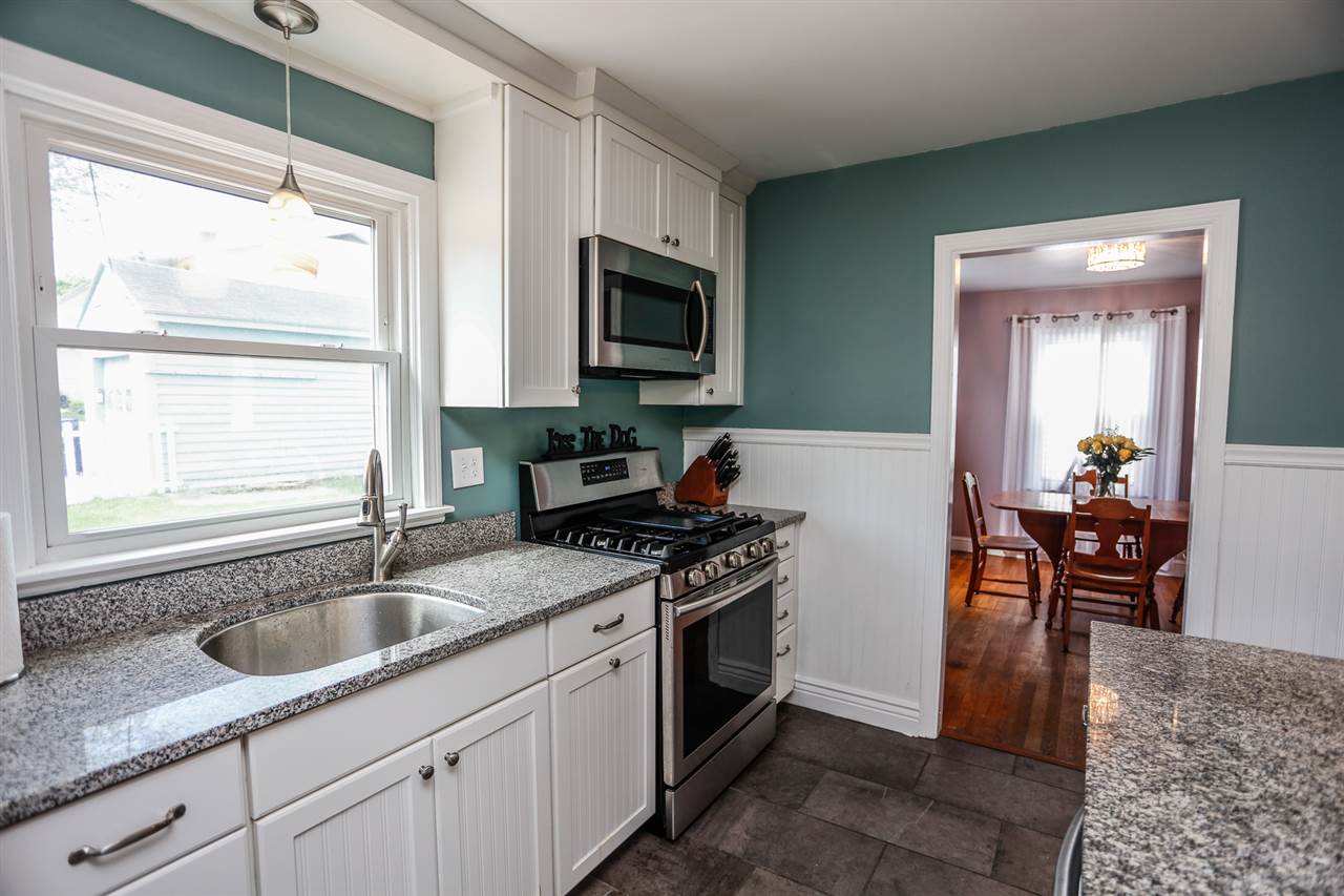 943 Cilley Road Manchester, NH 03103 - Photo 10 of 33