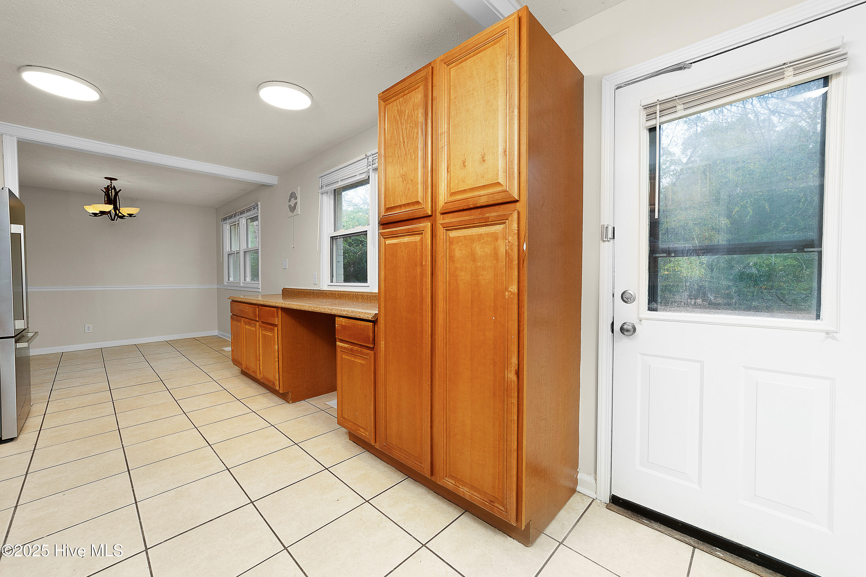 404 Decatur Road Jacksonville, NC 28540 - Photo 9 of 23 Kitchen