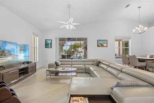 $2,900 | 4334 Marcott Circle, Sarasota, FL 34233