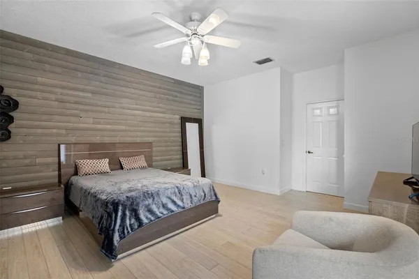 $2,900 | 4334 Marcott Circle, Sarasota, FL 34233