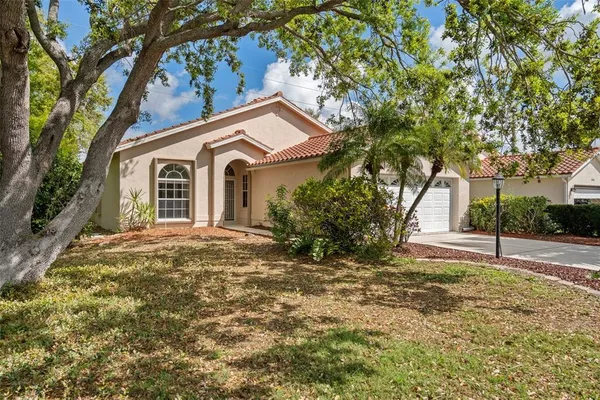 $2,900 | 4334 Marcott Circle, Sarasota, FL 34233