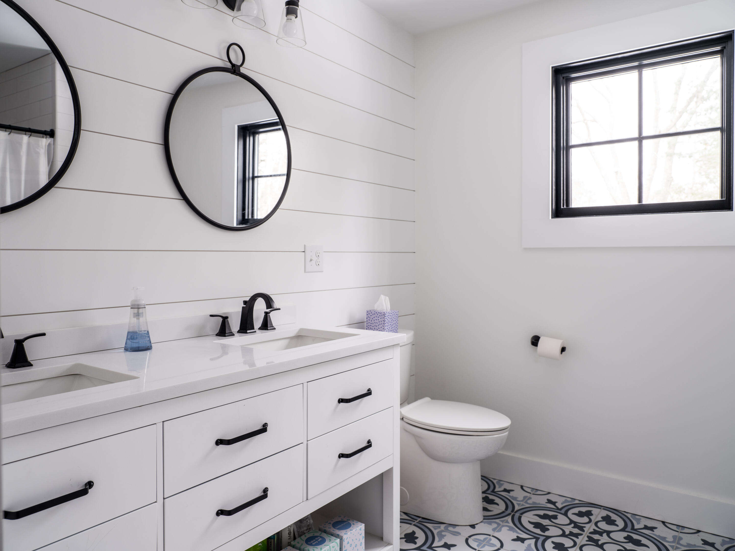 1179 Shore Road Cape Elizabeth, ME 04107 - Photo 40 of 48 ERINLITTLE_ABBEEHOUSE-3336