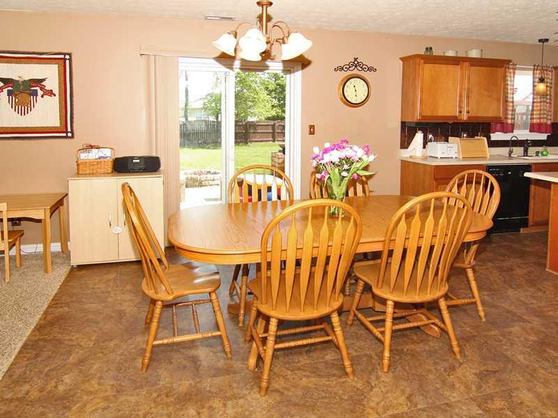 1725 Alder Road Franklin, IN 46131 - Photo 8 of 20