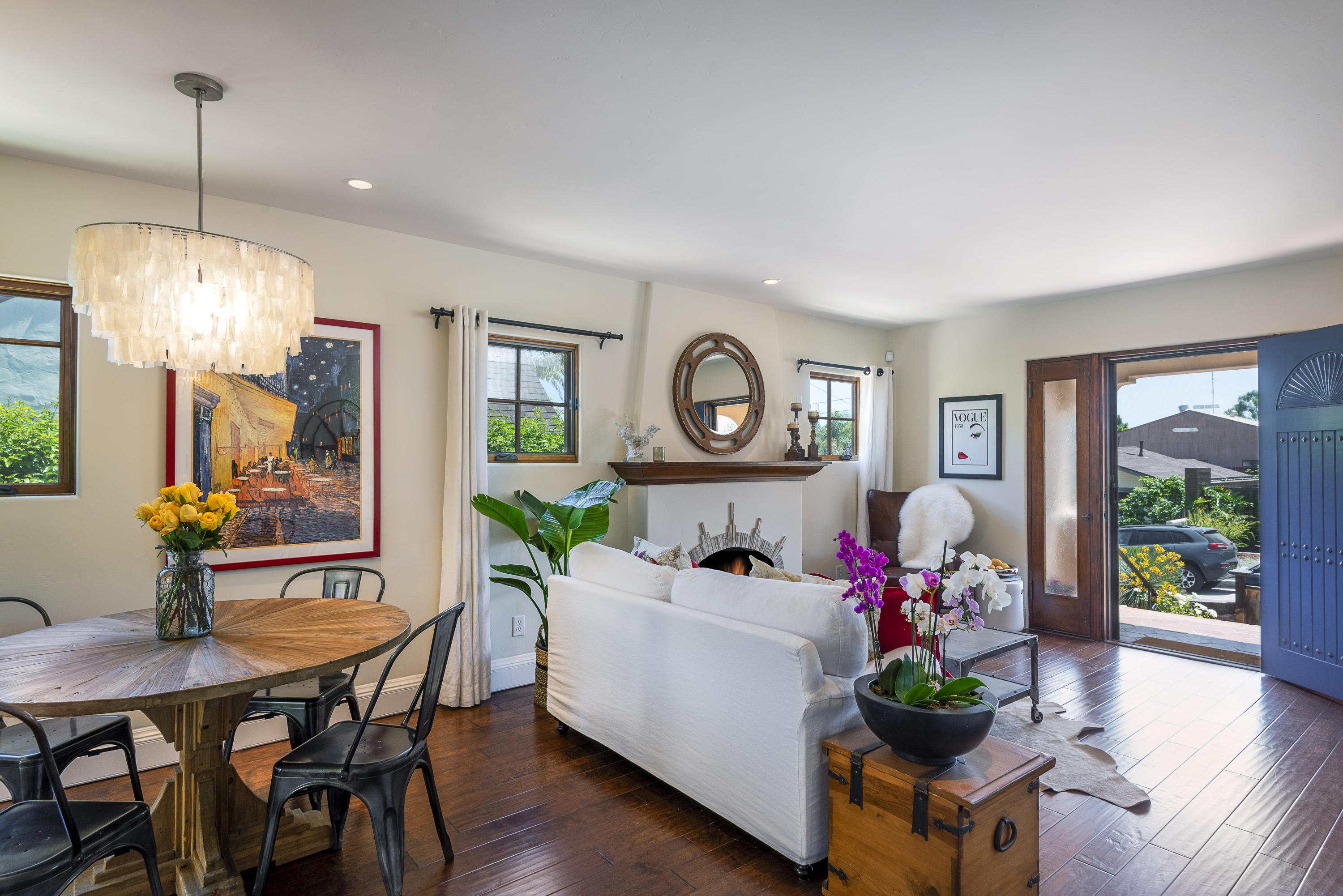 828 Spring Street Santa Barbara, CA 93103 - Photo 3 of 18 DSC_5601-Edit