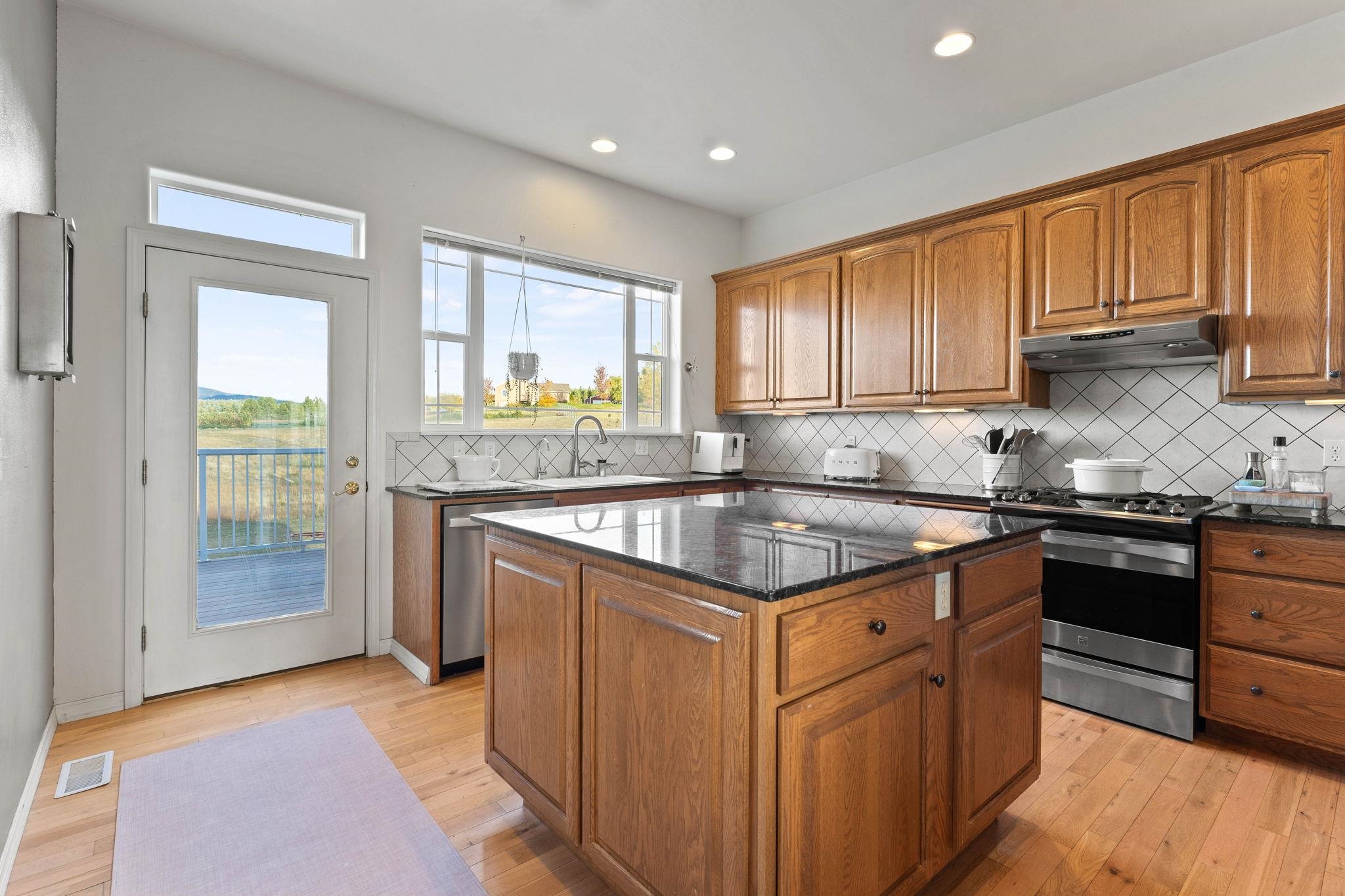 14409 South Sands Road Valleyford, WA 99036 - Photo 12 of 40