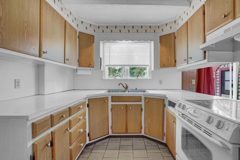 30 Nod Road Swansea, MA 02777 - Photo 13 of 42 Gallery Image 13