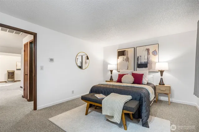 $430,000 | 24709 13th Avenue South, Des Moines, WA 98198