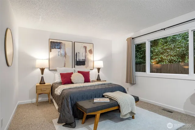 $430,000 | 24709 13th Avenue South, Des Moines, WA 98198