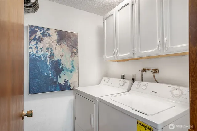 $430,000 | 24709 13th Avenue South, Des Moines, WA 98198