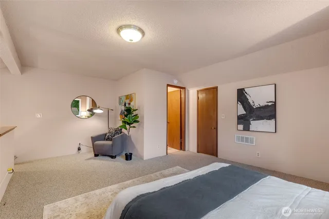 $430,000 | 24709 13th Avenue South, Des Moines, WA 98198