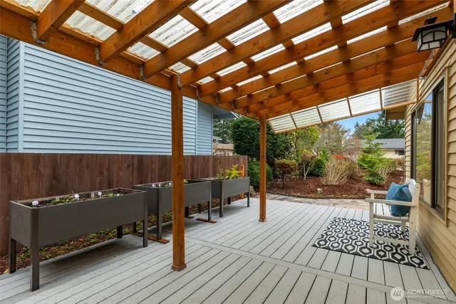 $430,000 | 24709 13th Avenue South, Des Moines, WA 98198