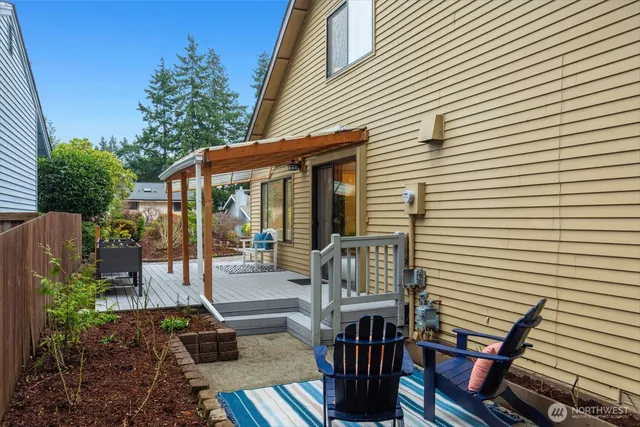 $430,000 | 24709 13th Avenue South, Des Moines, WA 98198