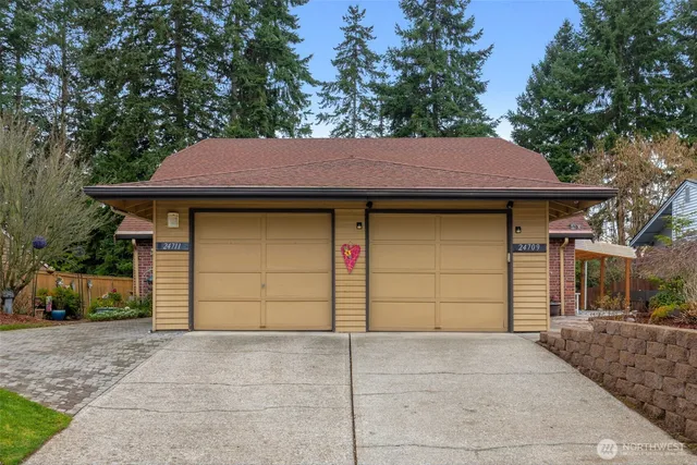 $430,000 | 24709 13th Avenue South, Des Moines, WA 98198