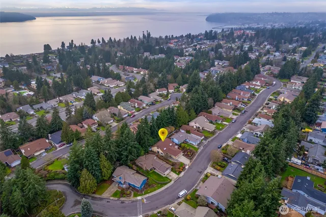 $430,000 | 24709 13th Avenue South, Des Moines, WA 98198