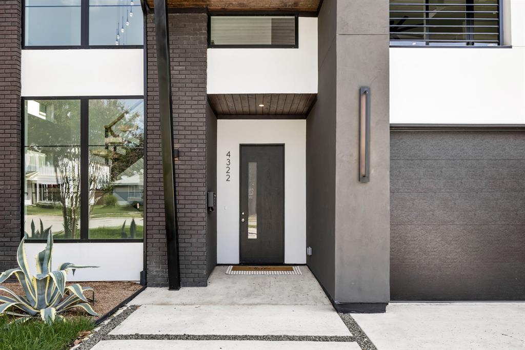 4322 Sexton Lane Dallas, TX 75229 - Photo 33 of 34 a view of entryway